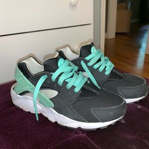 Nike huaraches